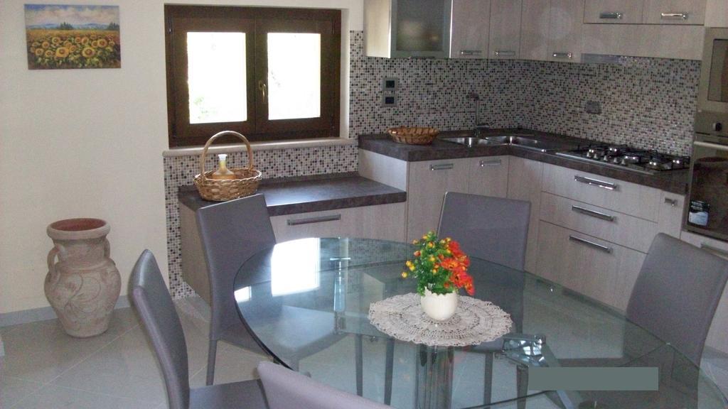 Bed and Breakfast Il Giardino Degli Ulivi Каннето Экстерьер фото