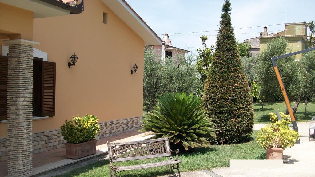 Bed and Breakfast Il Giardino Degli Ulivi Каннето Экстерьер фото